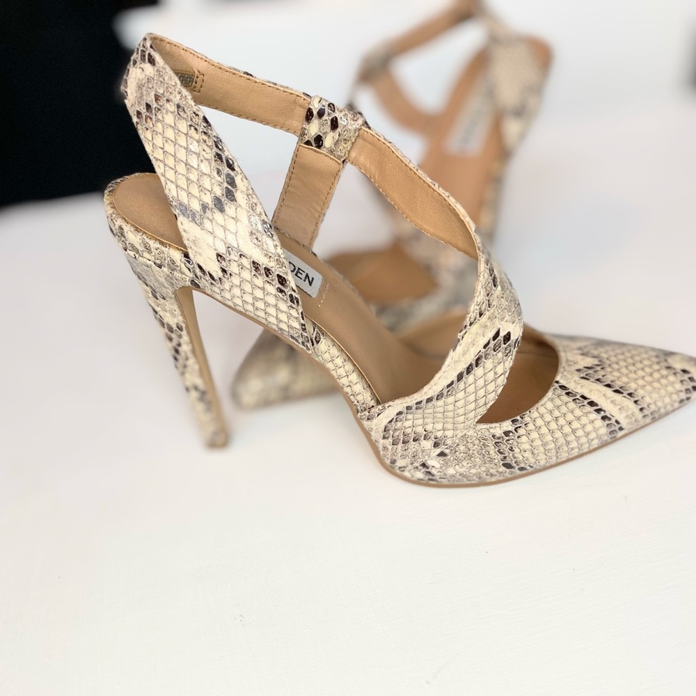 Steve Madden snake print heels - Picture 2 of 3